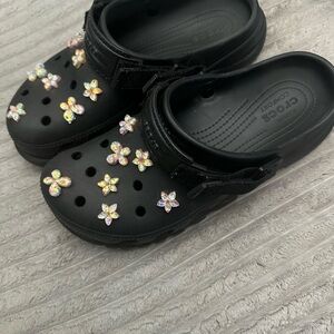 Crocs women’s black with flowers